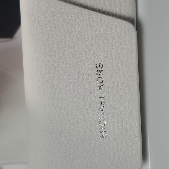 Michael Kors Ranie III Optical Frames - Picture 4 of 9